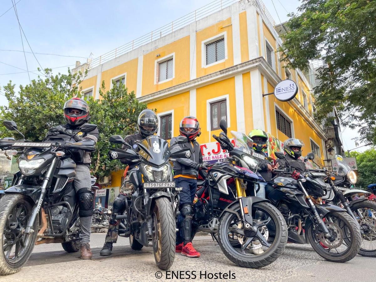 Eness Hostels Pondicherry Exterior photo